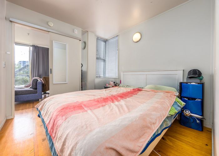  at Flat 4B/8 Scotia Place, City Centre, Auckland City, Auckland