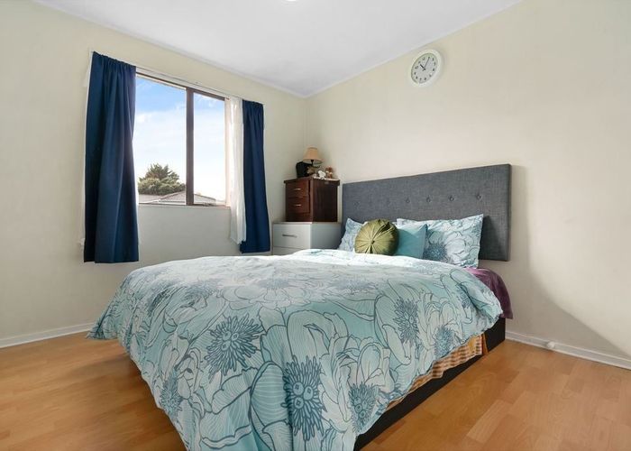  at 4/48 Taitimu Drive, Weymouth, Manukau City, Auckland