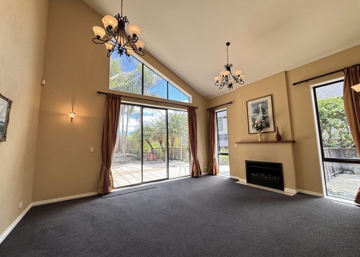  at 44 Grammar School Road, Pakuranga, Manukau City, Auckland