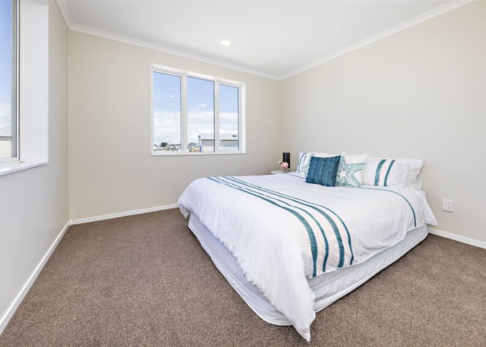  at 27 Warbler Crescent, Papakura, Papakura