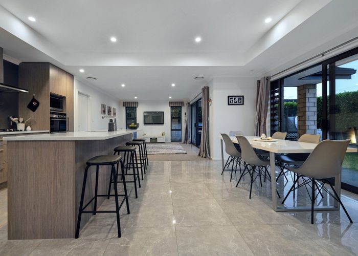  at 13 Munford Lane, Riverhead, Riverhead