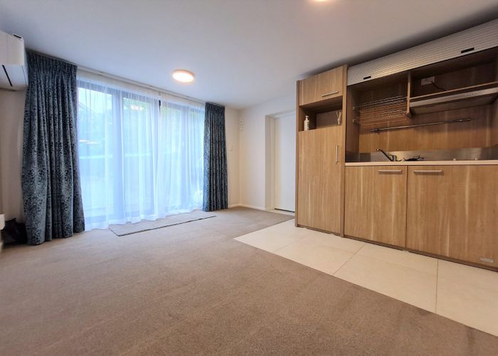 at 3/30 Robert Burke Place, Henderson, Waitakere City, Auckland