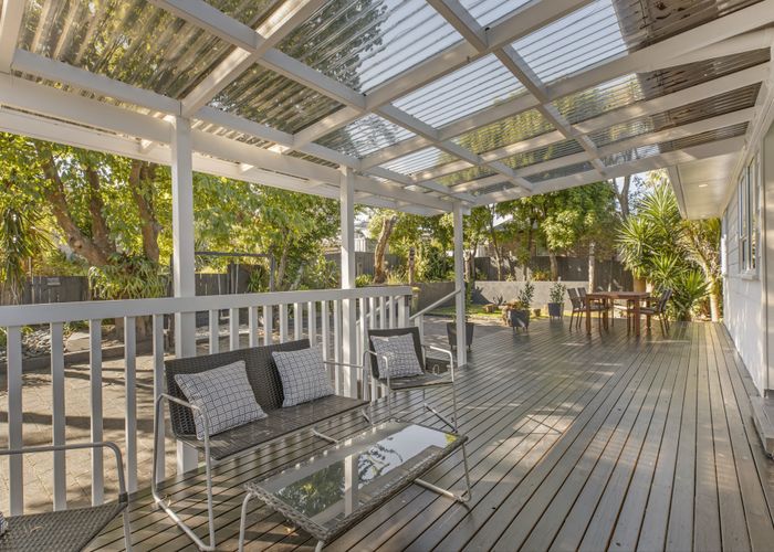  at 301 Royal Road, Massey, Auckland