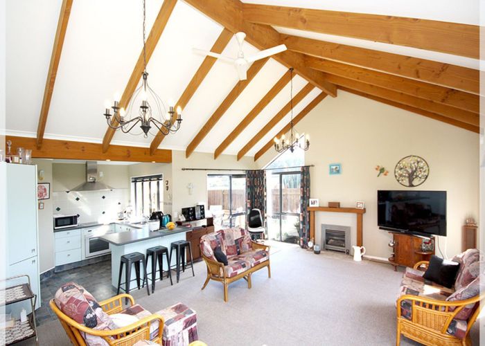  at 4 Low Avenue, Foxton Beach, Foxton