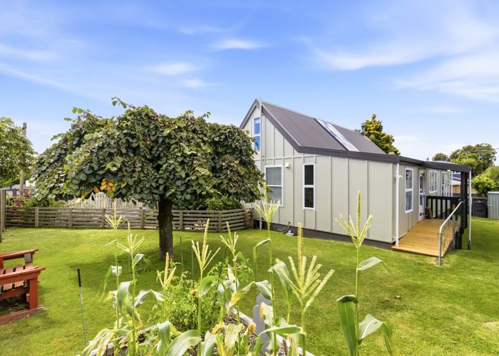  at 1/206 Tamamutu Street, Lake Taupo, Taupo, Waikato