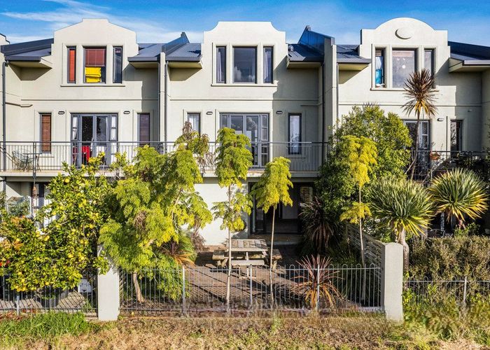  at 16/268 Shirley Road, Papatoetoe, Manukau City, Auckland