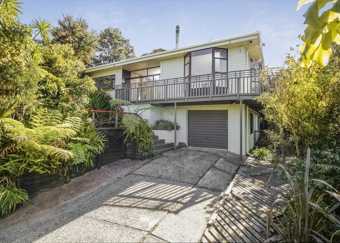  at 10 McEldowney Road, Titirangi, Auckland