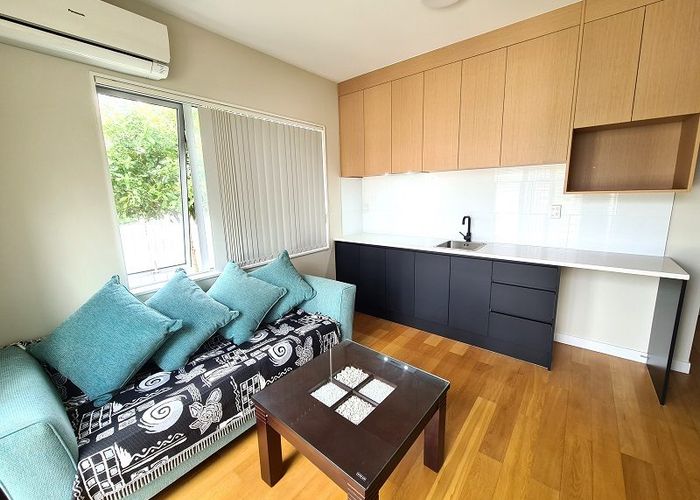  at Flat/45 Remuremu street, Long Bay, North Shore City, Auckland