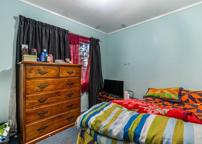  at 7 Fernhaven Place, Massey, Waitakere City, Auckland