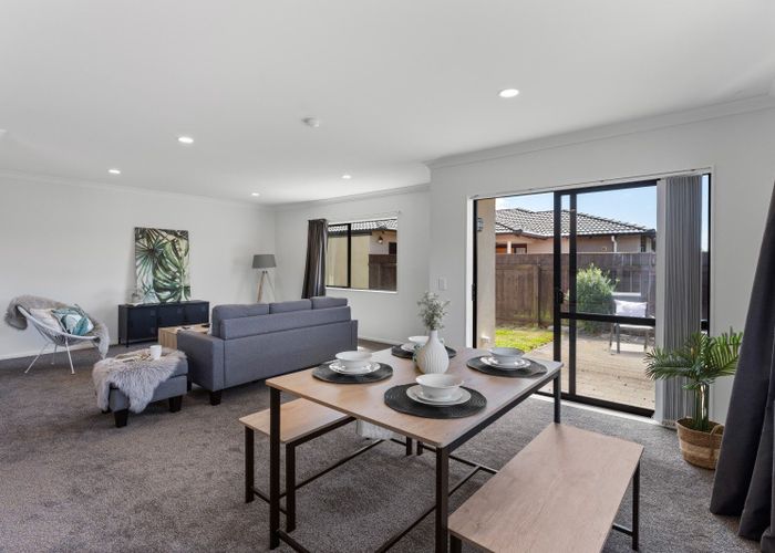  at 6 Central Park, Paraparaumu Beach, Kapiti Coast, Wellington