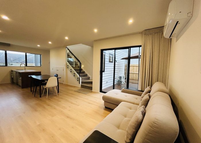  at 112B Eversleigh Road, Belmont, Auckland