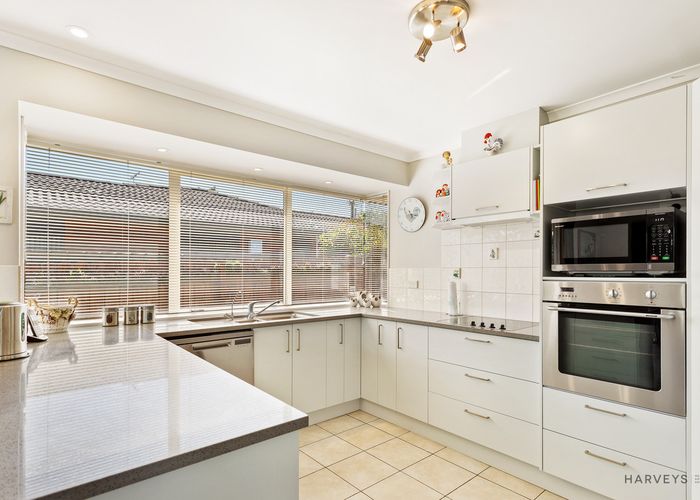  at 185 Sturges Road, Henderson, Auckland