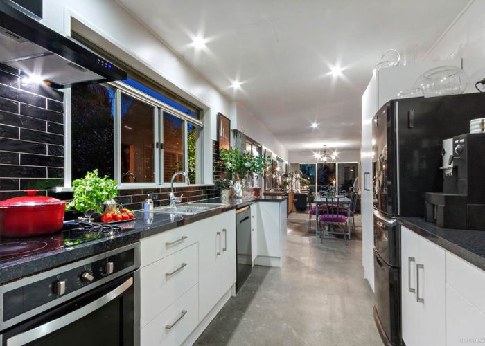  at 173 Woodlands Park Road, Titirangi, Auckland
