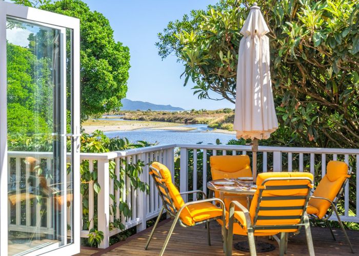  at 17 Makora Road, Otaihanga, Paraparaumu