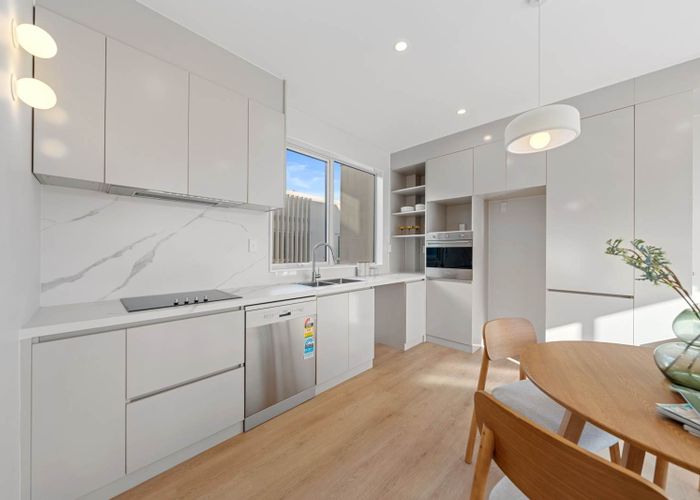  at 5/188 Forrest Hill Road, Forrest Hill, North Shore City, Auckland