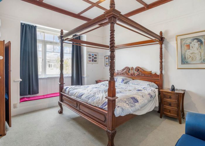 at 16 Sunnyvale Road, Greenlane, Auckland