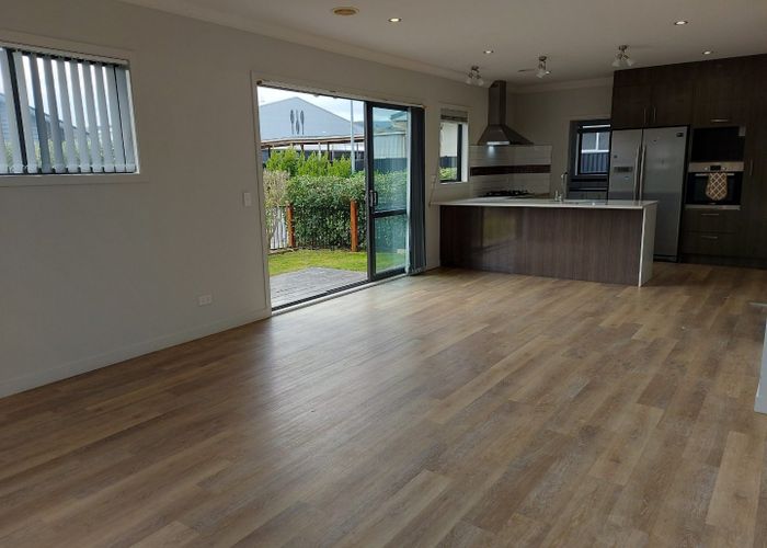  at 10 Don Griffin Grove, Trentham, Upper Hutt, Wellington