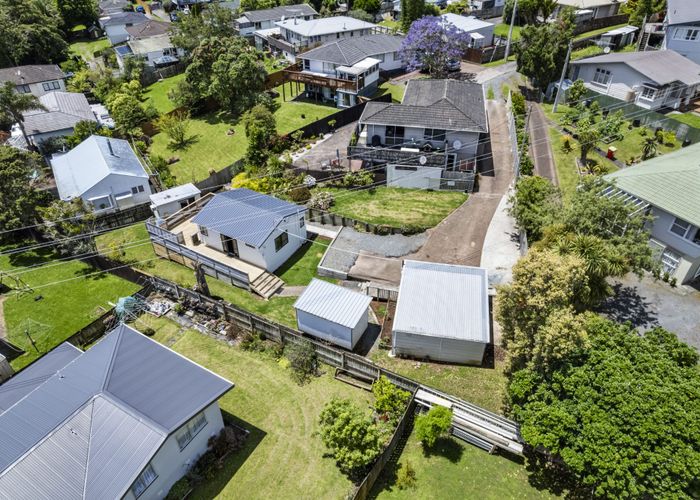 at 2/20 Helena Street, Massey, Waitakere City, Auckland