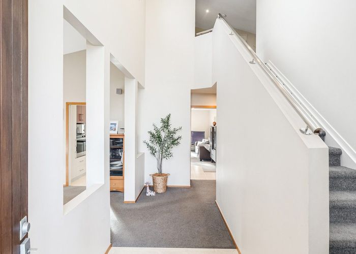  at 6 Dalcross Drive, Dannemora, Manukau City, Auckland