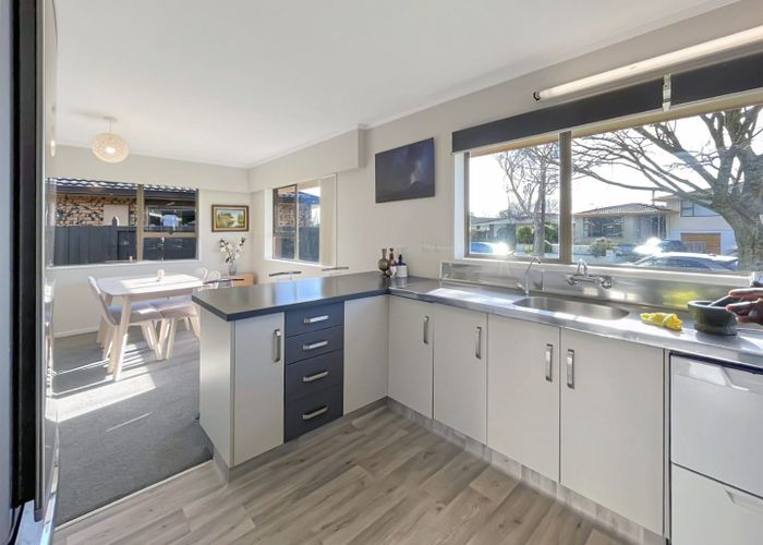  at 6 Caulfield Place, Awapuni, Palmerston North, Manawatu / Whanganui