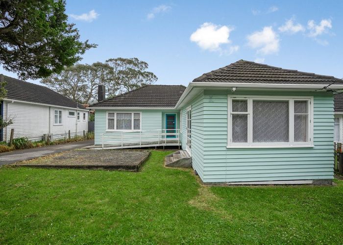  at 162 Wellington Road, Wainuiomata, Lower Hutt, Wellington