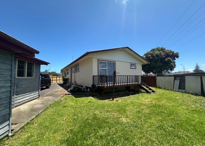  at 42 Harania Avenue, Favona, Auckland