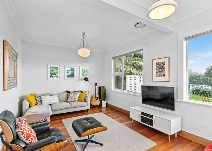  at 16 Hungerford Road, Lyall Bay, Wellington