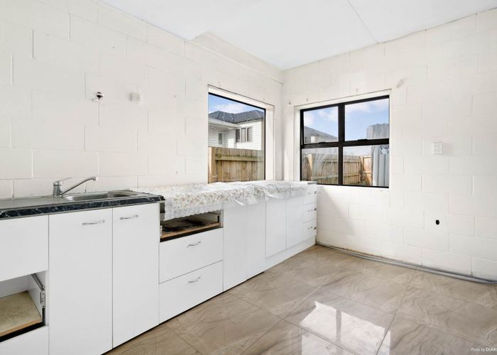  at 98A Kimpton Road, Papatoetoe, Auckland