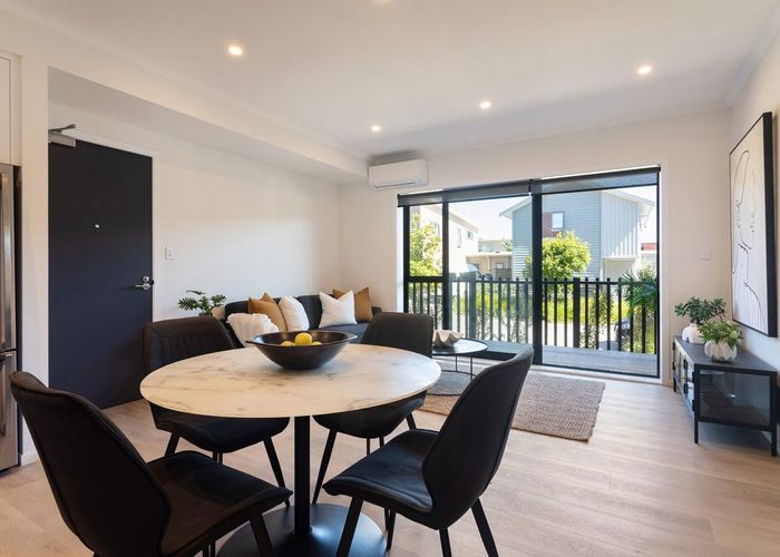  at 3 Tiakina Road - Tiakina Apartments, Northcote, North Shore City, Auckland