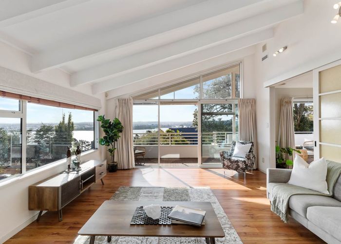  at 34 Hadfield Street, Beach Haven, Auckland