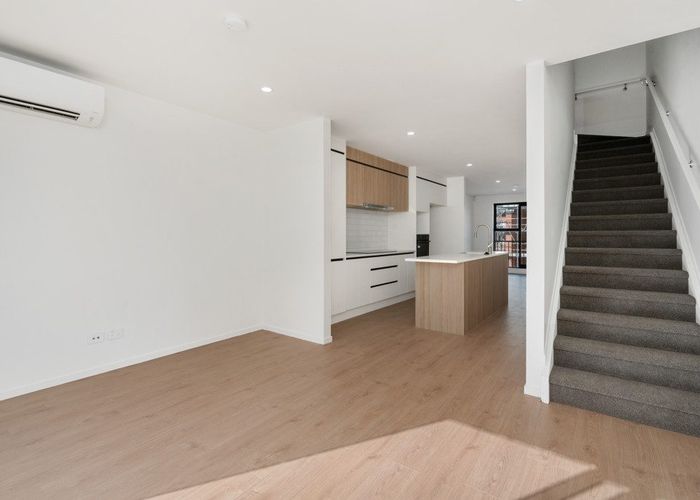  at 31 Falcon Crescent, Hobsonville, Waitakere City, Auckland