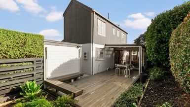  at 11 Pohutukawa Place, Ellerslie, Auckland