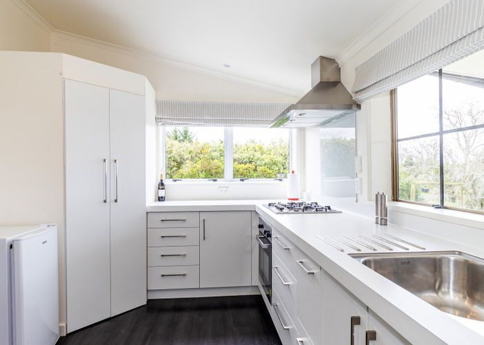  at 152 Downs Road, Geraldine Downs