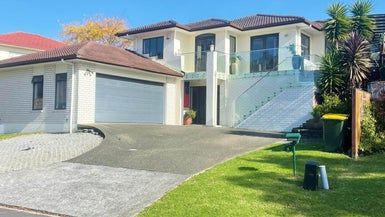  at 6 Cinnabar Place, Westgate, Auckland