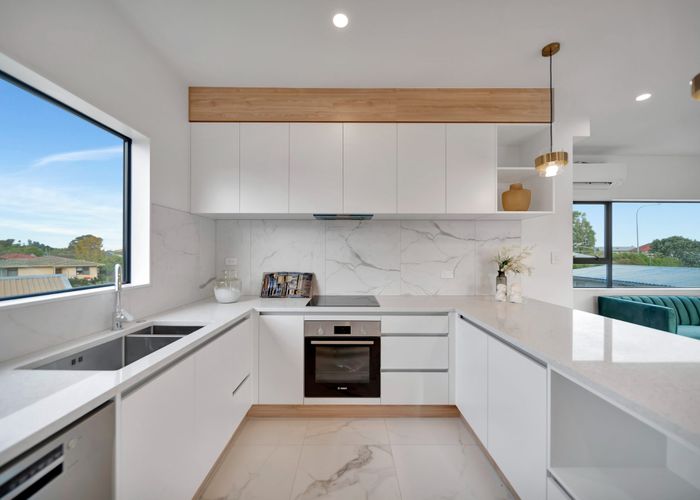  at 723C Massey Road, Mangere, Auckland