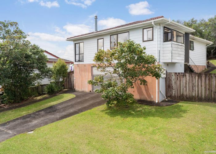  at 6 Adam Sunde Place, Glen Eden, Waitakere City, Auckland