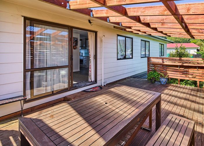  at 2 Wellington Road, Wainuiomata, Lower Hutt