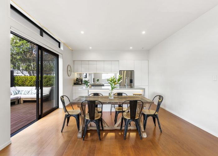 For sale 1/21 Foch Avenue, Three Kings, Auckland City, Auckland