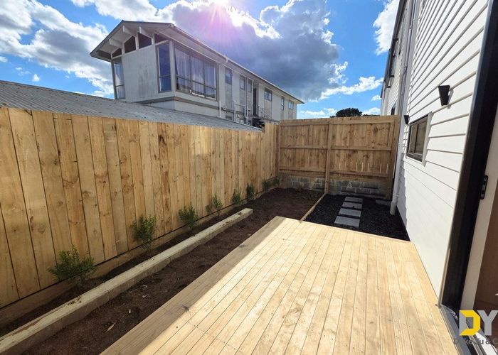  at 12 Johnston Road, Mount Wellington, Auckland City, Auckland