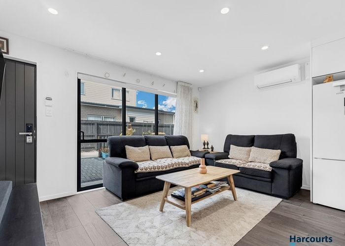  at 27E Busby Street, Blockhouse Bay, Auckland City, Auckland