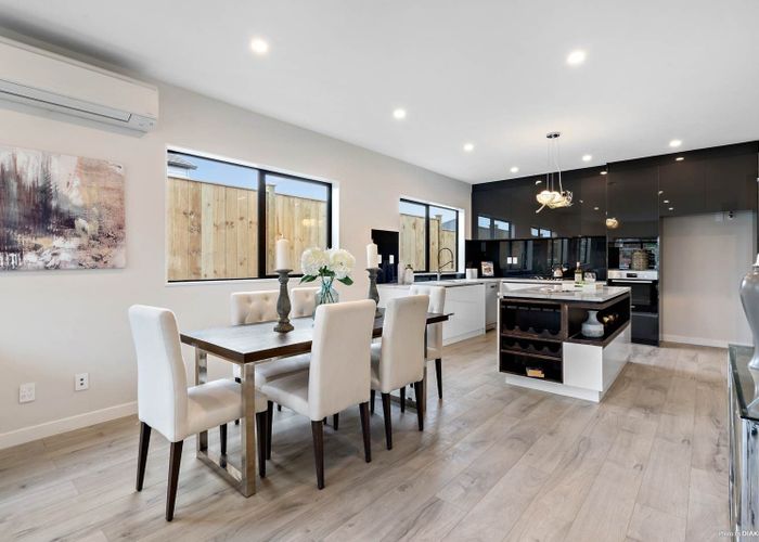  at 4 Cloonlyon Drive, Flat Bush, Manukau City, Auckland