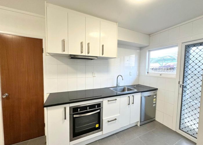  at unit 3/100 St Lukes Road, Mount Albert, Auckland City, Auckland