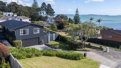  at 16 Burford Place, Mellons Bay, Auckland