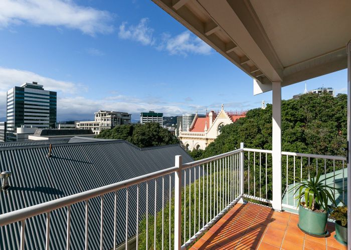  at 18C Hill Street, Thorndon, Wellington