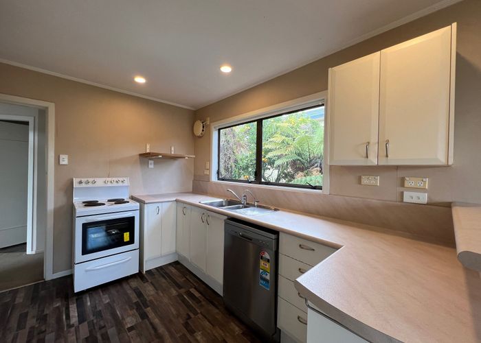  at 27A Brookview Court, Queenwood, Hamilton