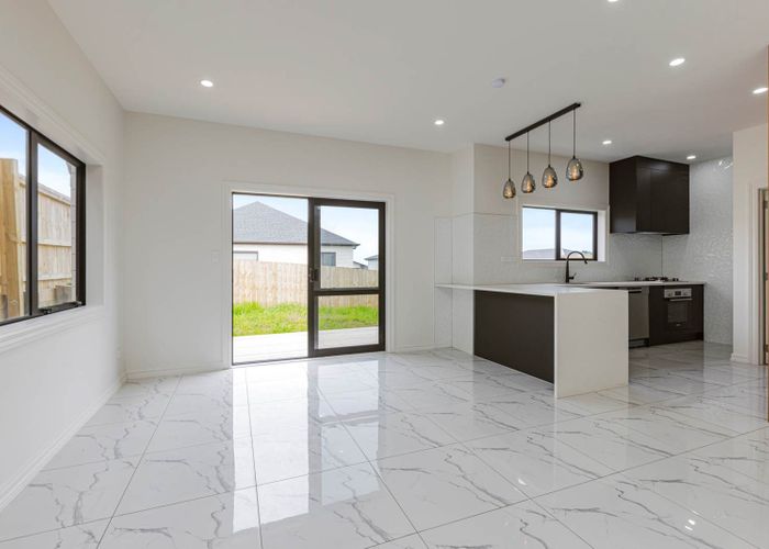  at 11 Perehia RD, Flat Bush, Auckland