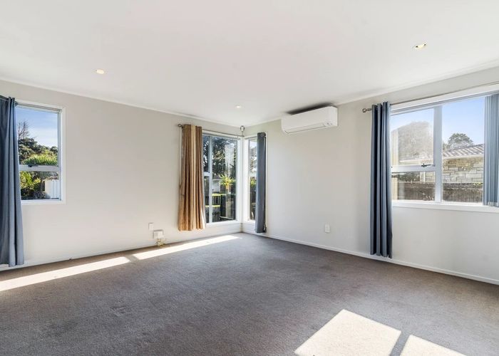  at 14 Staverton Crescent, Mangere, Auckland