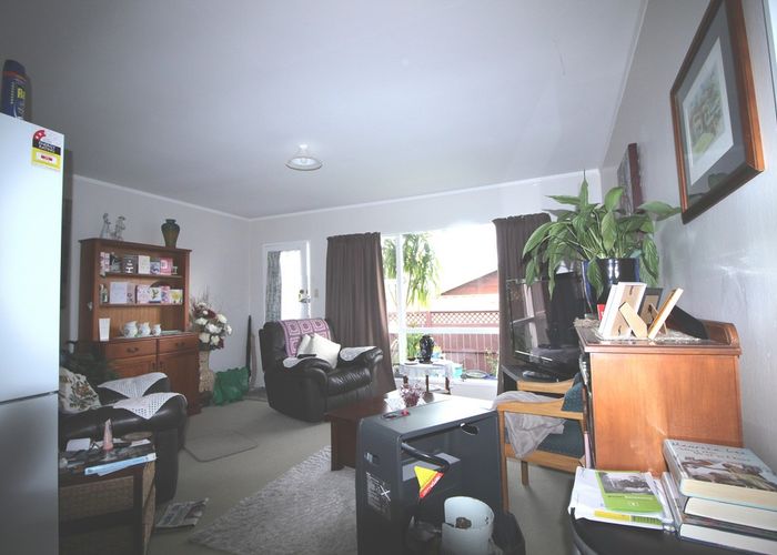  at 5/150 Hutchinson Avenue, New Lynn, Auckland