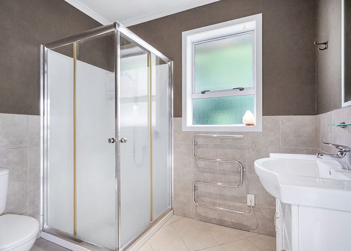  at 12 Johnsview Terrace, Hillcrest, Hamilton