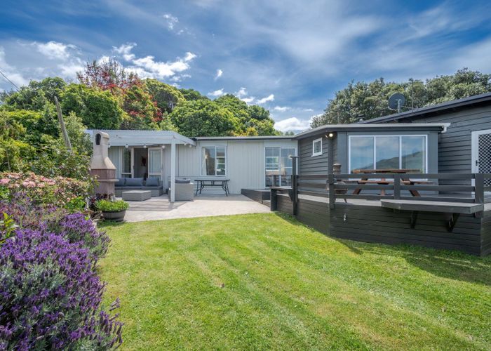 For sale 782 Wainui Main Road, Wainui, Banks Peninsula, Canterbury